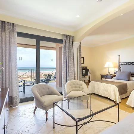 מלון Hipotels Barrosa Palace &