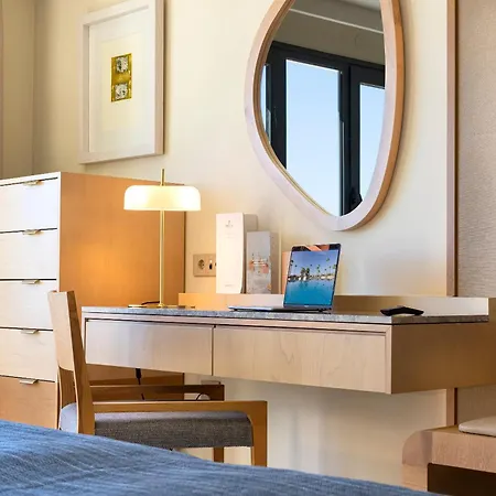 מלון Hipotels Barrosa Palace & 5*