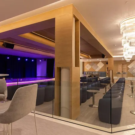 Hipotels Barrosa Palace & צ'יקלנה דה לה פרונטרה