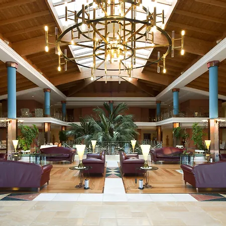 Hipotels Barrosa Palace & מלון