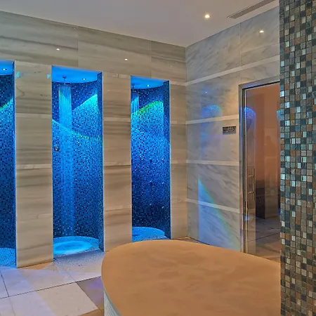 Hipotels Barrosa Palace & 5*