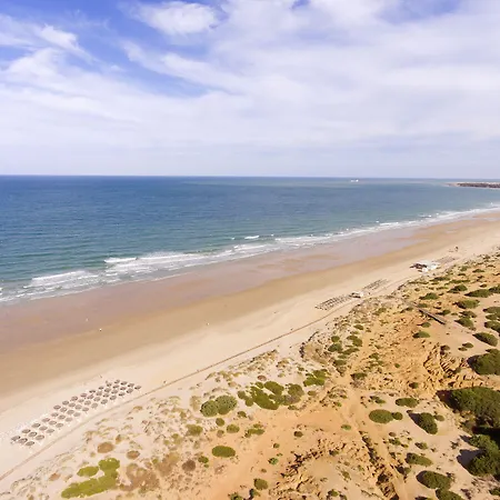 מלון Hipotels Barrosa Palace & 5*