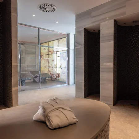Hipotels Barrosa Palace & צ'יקלנה דה לה פרונטרה