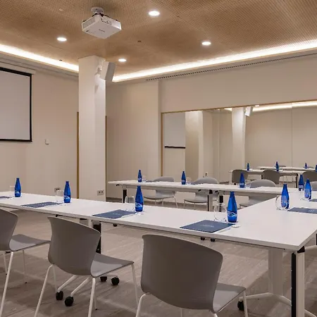 Hipotels Barrosa Palace & 5*